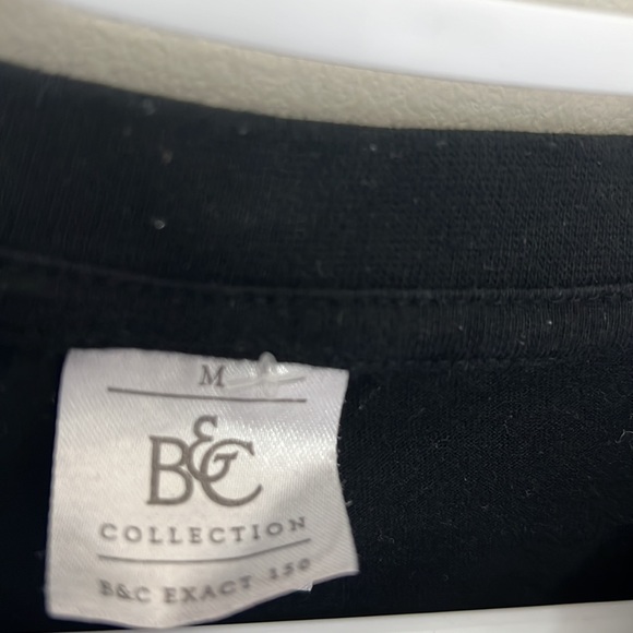 B & C Minimalist Spell Out Graphic Tee Shirt Size Medium - Picture 4 of 8